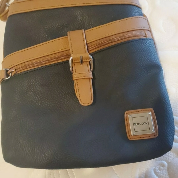 Purse - Picture 2 of 3